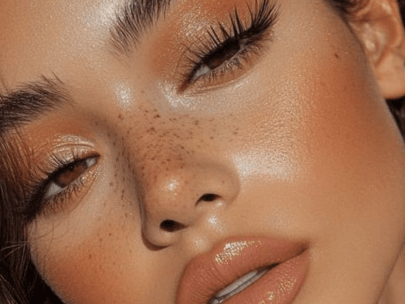 Hyper realistic brows & 6D rekonstrukce